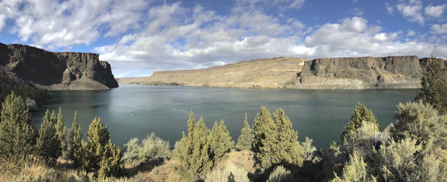 Lake Billy Chinook, Oregon